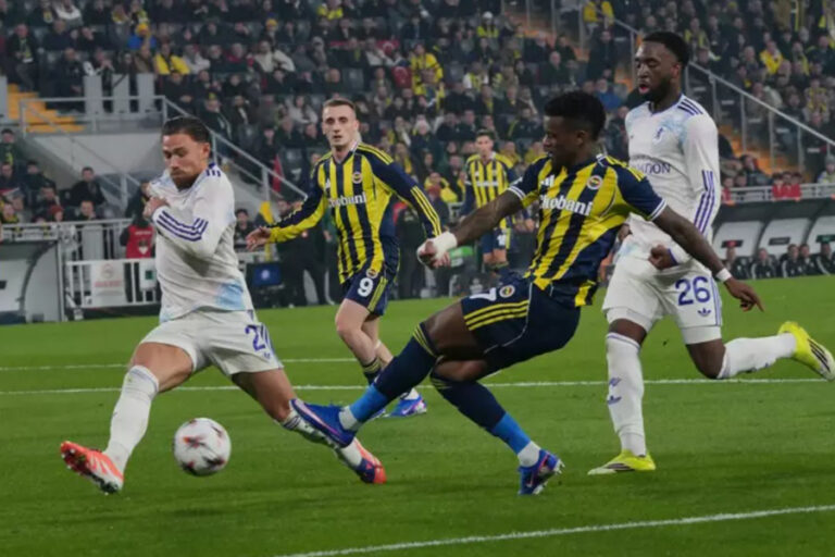 UEFA Avrupa Ligi: Fenerbahçe evinde Aston Villa’ya 1-0 mağlup oldu