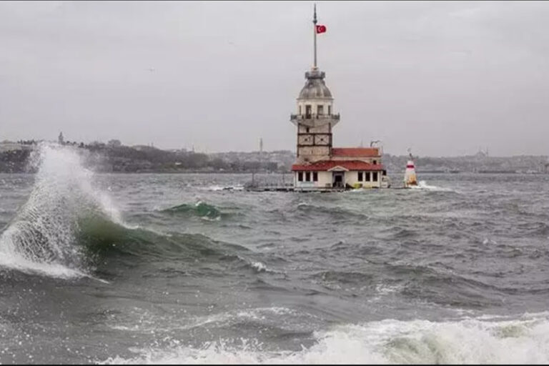 AKOM’dan İstanbul için fırtına uyarısı