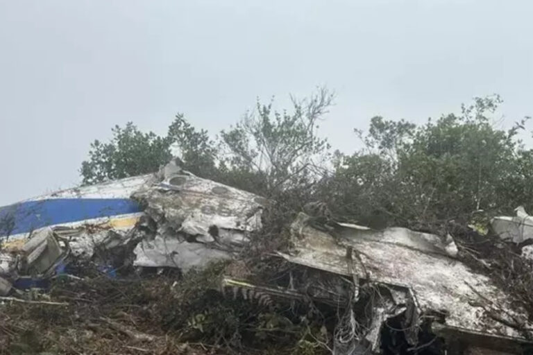 Kolombiya’da uçak kazası: 15 ölü