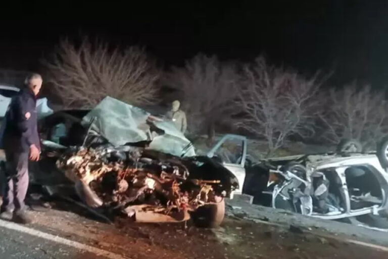 Mardin’de feci kaza: 3 ölü, 2 yaralı