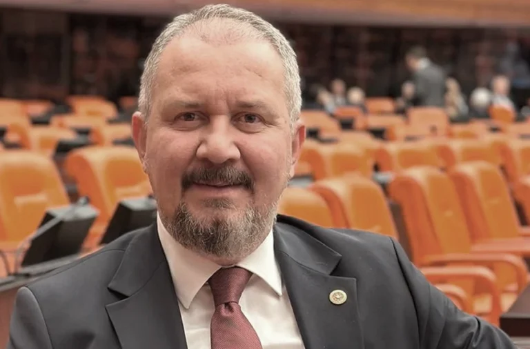 “450 bin TL maaşla geçinemiyorum!” diyen AKP’li vekil açıklama yaptı: “Sözlerim çarpıtıldı!”