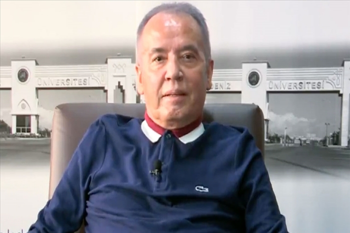 Tutuklu Başkan Muhittin Böcek: “9 kez hastaneye kaldırıldım, günde 22 ilaçla ayakta duruyorum”