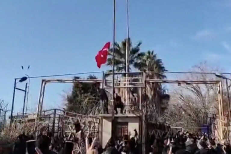 Nusaybin’de Türk bayrağı provokasyonu: Soruşturma açıldı