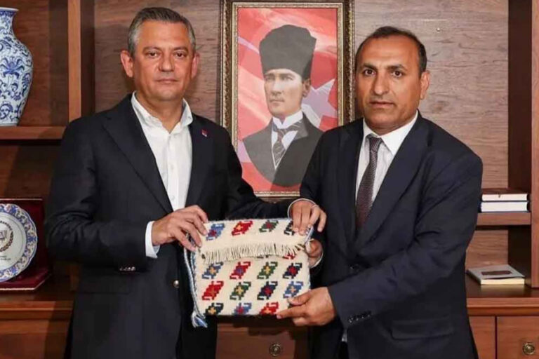 Malatya Yazıhan Belediye Başkanı Abdulvahap Göçer CHP’den ihraç edildi