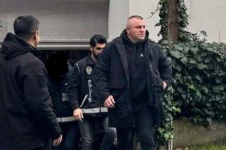 İmamoğlu’nun koruması gözaltına alındı