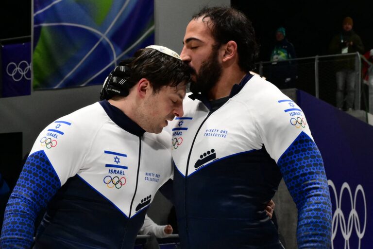 Spiker, soykırım destekçisi İsrailli sporcuyu eleştirmişti; İsviçre kamu yayıncısından açıklama geldi