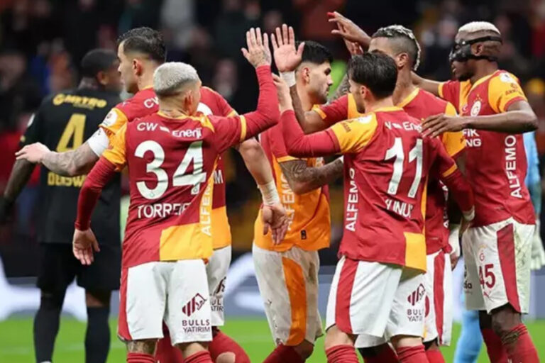 Galatasaray kendi sahasında rahat kazandı: 4-0