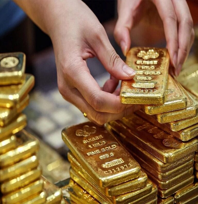 Altın ve gümüşte sert düşüş: ”Acele etmeden, kaldıraçsız ve bilgiye dayalı hareket edin”