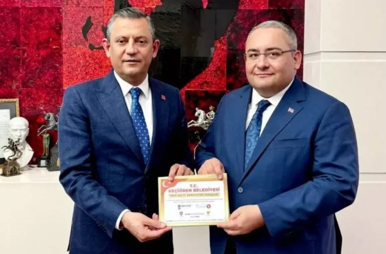 Mesut Özarslan’dan Özgür Özel hakkında suç duyurusu