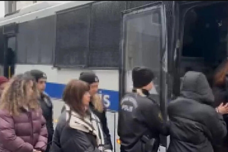 Müstehcen içerik paylaşan 17 şüpheli tutuklandı