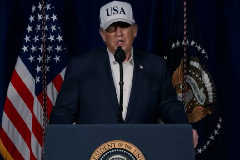 Trump, birçok ülkeden Hürmüz Boğazı’na savaş gemileri göndermelerini istedi