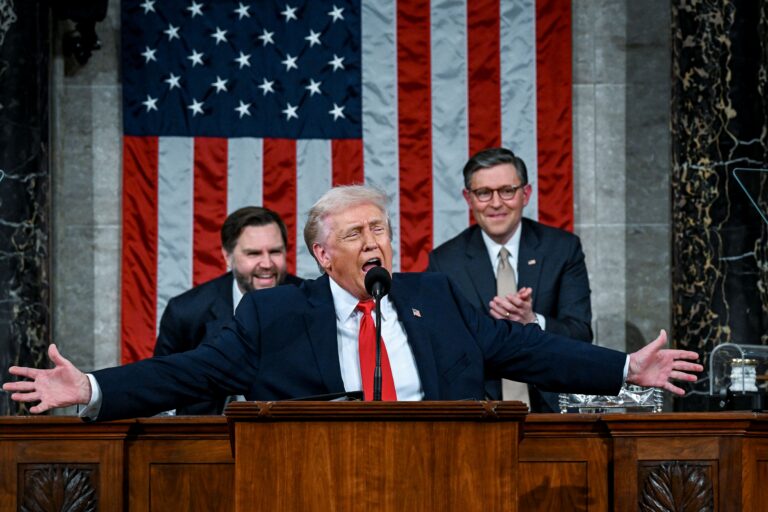 Trump’tan tarihin en uzun ‘Birliğin Durumu’ konuşması; sözlerinin merkezinde ekonomi ve İran vardı