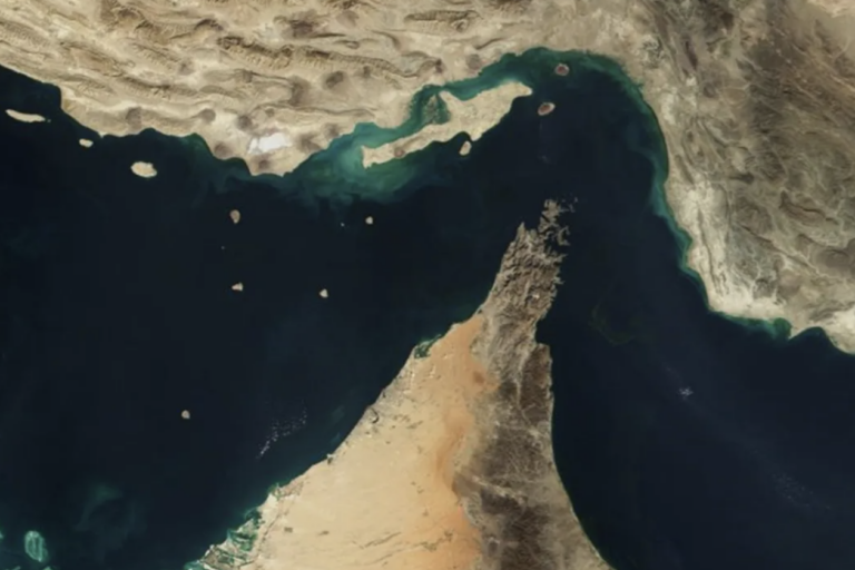 Mısır: Suudi petrolünün Akdeniz’e taşınmasına yardımcı olabiliriz