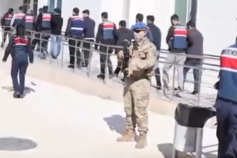 Adana’da 4,5 milyar liralık bahis operasyonu: 24 kişi tutuklandı