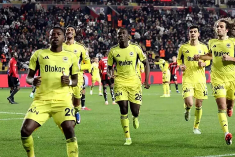 Fenerbahçe, Ziraat Türkiye Kupası’nda çeyrek finalde