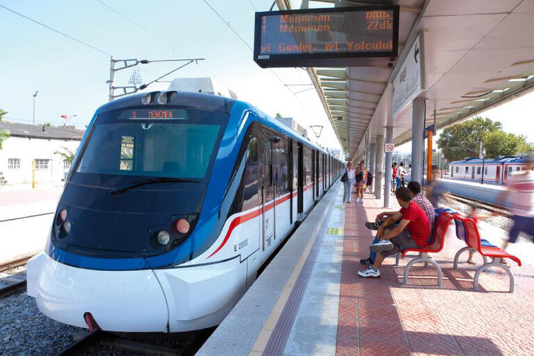 İzmir’de ulaşıma zam: Yeni tarifeler 1 Nisan’da başlayacak