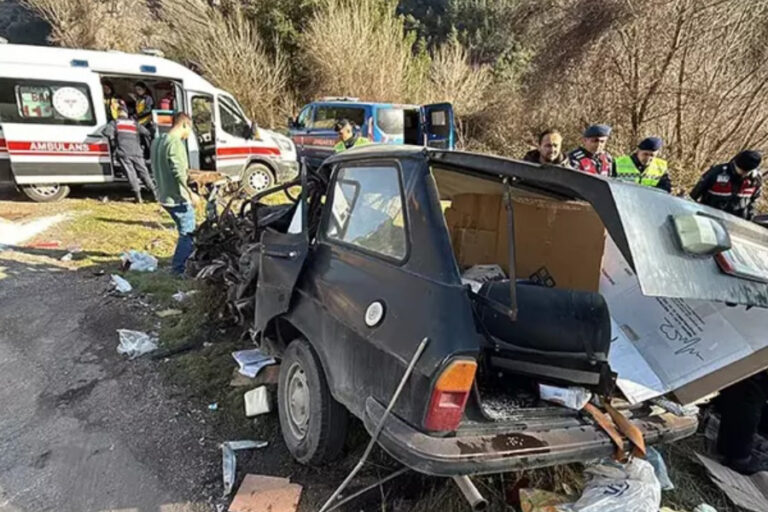 Karabük’te kamyon ile otomobil çarpıştı: 2 ölü, 4 yaralı