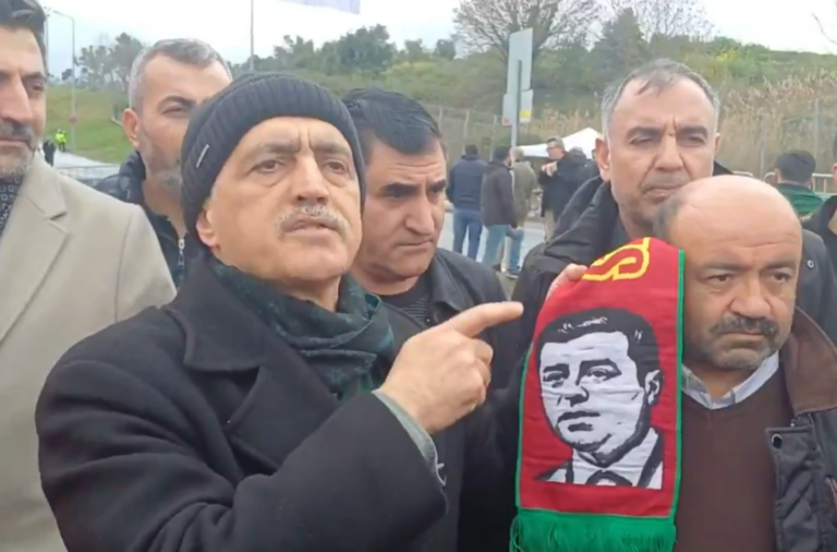 Bu da oldu; Selahattin Demirtaş’ın resmi olan atkı Nevruz alanına alınmadı!