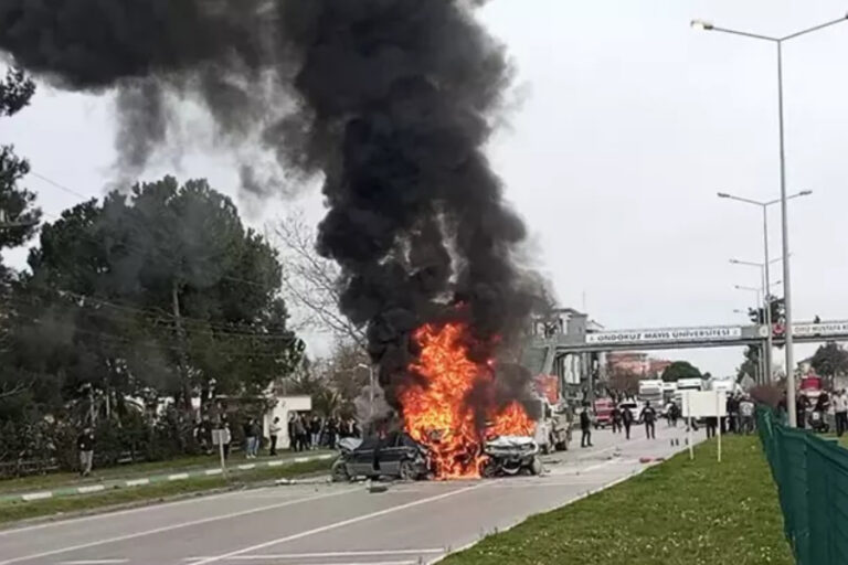 Samsun’da 6 aracın karıştığı kaza sonrası yangın çıktı; 3 yaralı