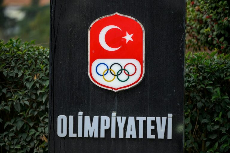 Dünya Atletizm Birliği’nden Türkiye’nin ithal madalya hayaline engel