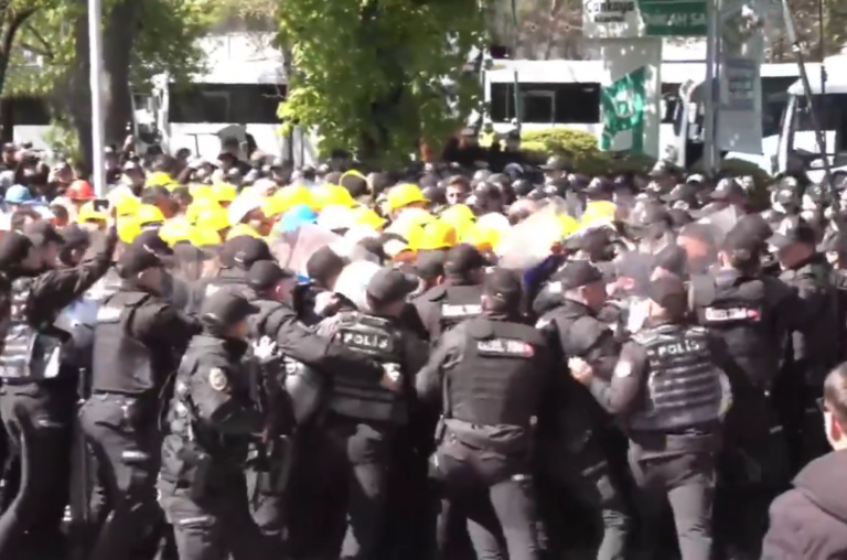 Açlık grevindeki madencilere Ankara’da sert polis müdahalesi!