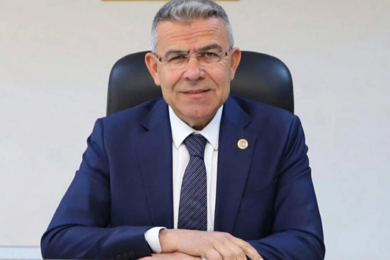 Kesin ihraç istemiyle disiplin kuruluna sevk edilmişti: Köşk Belediye Başkanı AKP’den istifa etti