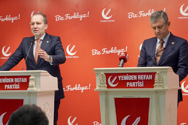Erbakan: ”Erken seçime gidilmeli ve bu iktidar değişmelidir”