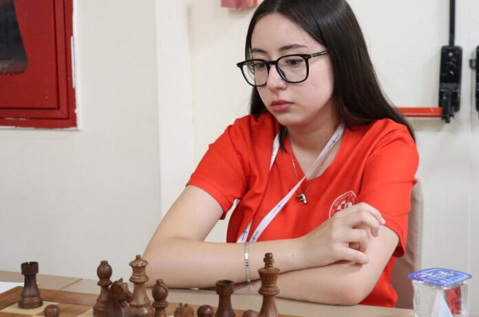 feyza-keskin-1