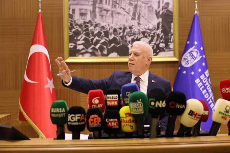 Tutuklanan Mustafa Bozbey’den ilk mesaj: ”Bursa hakkını alacak”