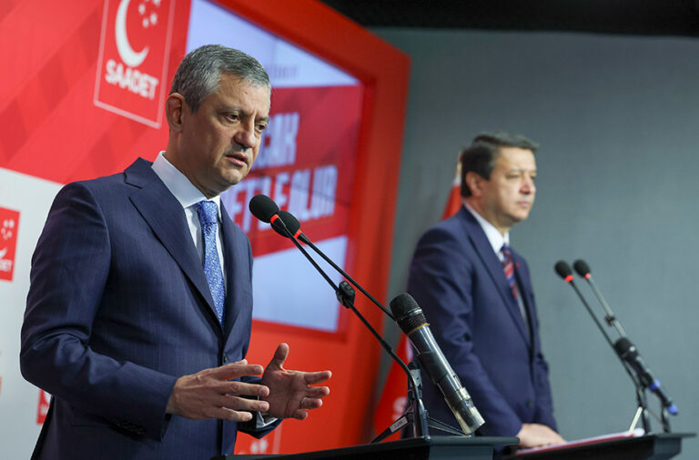 Özgür Özel: “Erdoğan, ‘cumhurbaşkanı’ olarak mitinglere devletin kendisine tahsis ettiği araçla gidiyordu!”