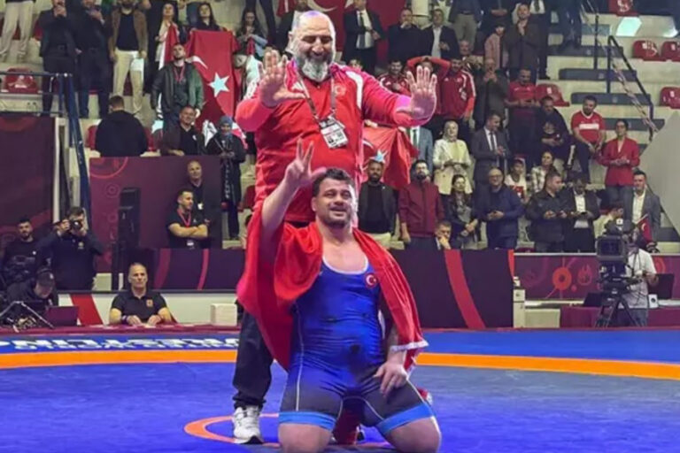 Rıza Kayaalp 13. Kez Avrupa şampiyonu oldu