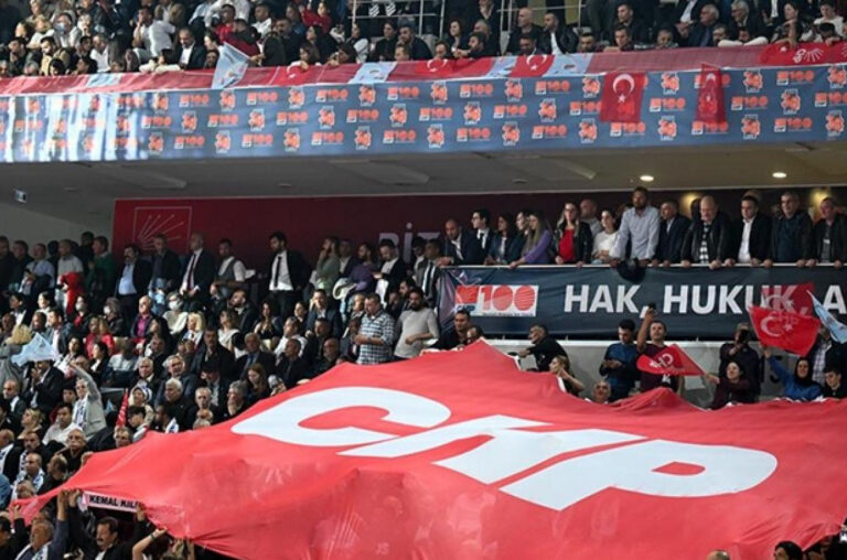 CHP İstanbul İl Kongresi davası ertelendi: Gürsel Tekin’in kayyımlığı sürecek