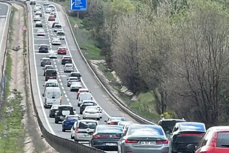 Bolu’da bayram dönüşü yoğunluğu başladı