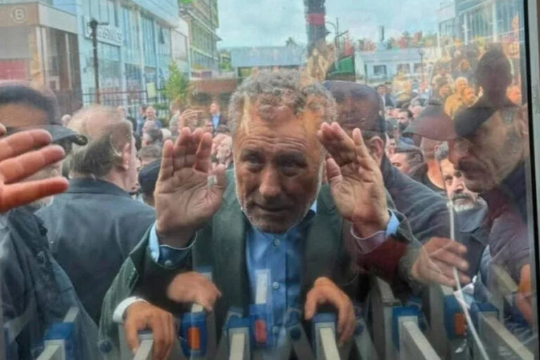CHP milletvekili Orhan Sarıbal’ın basın danışmanı istifa etti