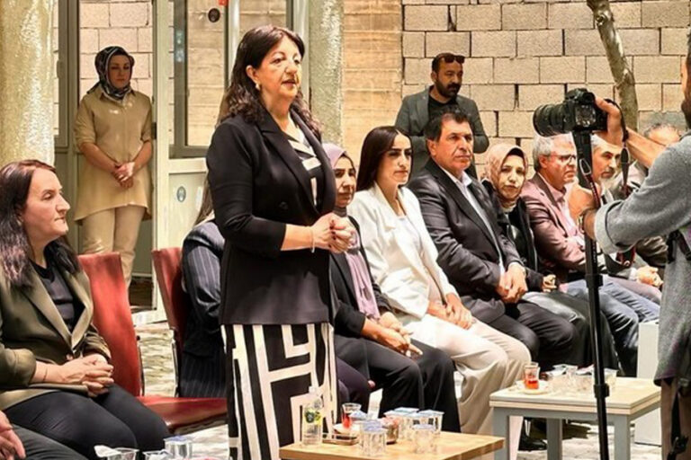 Pervin Buldan’dan ‘süreç’ açıklaması: ”Bayram sonrası yeni yasa taslağı gündeme gelecek”