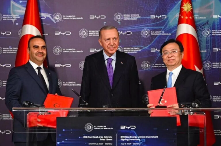 İmza törenine Erdoğan da katılmıştı; BYD, Türkiye fabrikasını askıya aldı
