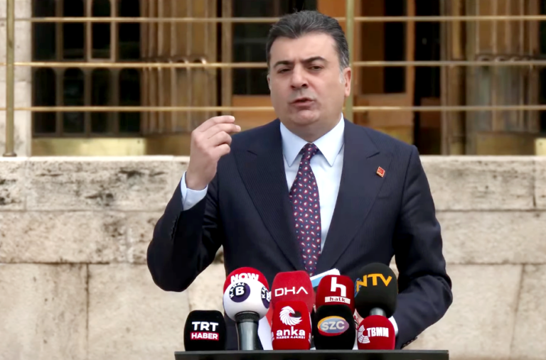 Zeynel Emre: “Yeni parti hazırlıkları tamamlanmak üzere, bina tutuldu”