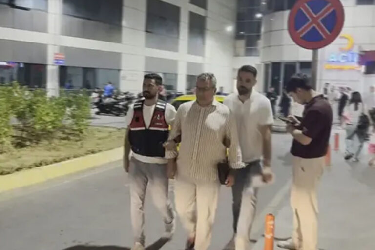 Cem Küçük “halkı yanıltıcı bilgiyi alenen yayma” suçundan tutuklandı