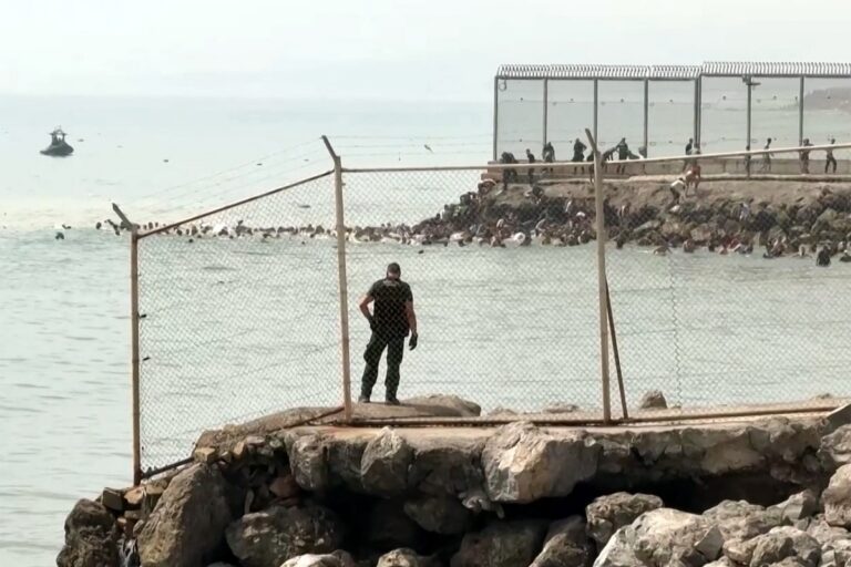 Göçmen akını nedeniyle acil durum ilan edilmişti; İspanya Başbakanı Ceuta’ya gidiyor