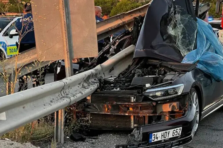 Düğün konvoyunda feci kaza: 1 ölü, 3 yaralı