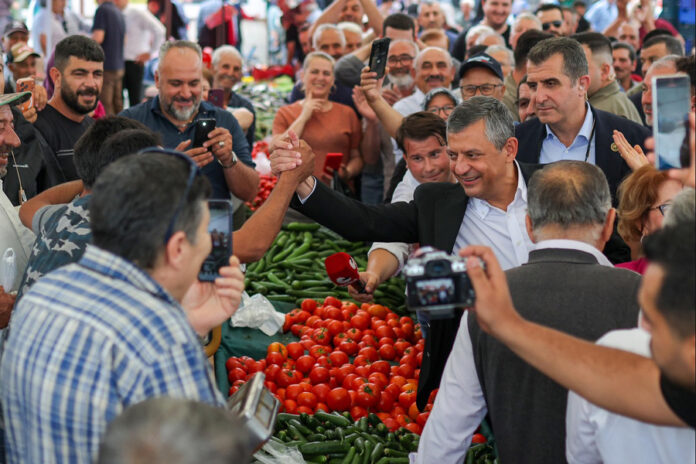 özgür özel