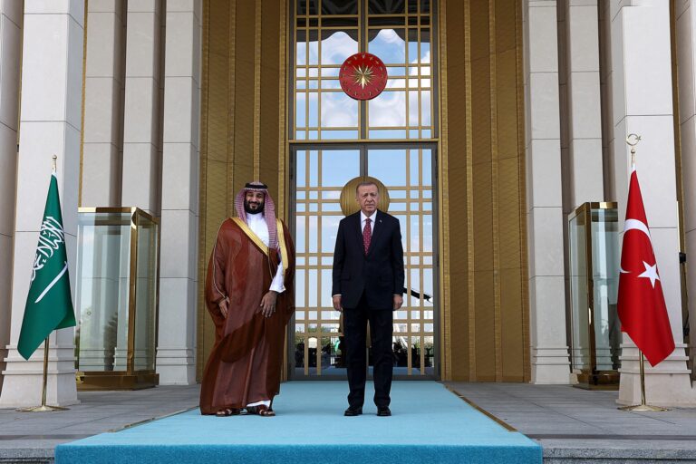 Türkiye, Suudi Arabistan ve Pakistan ortak bir savunma anlaşması imzalıyor
