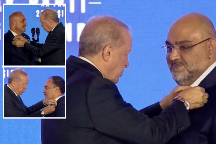 erdoğan-akp-rozet