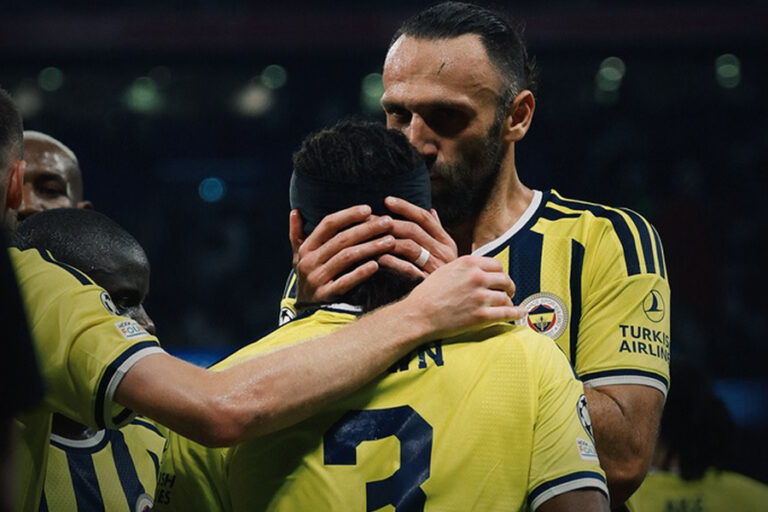 18 yıllık hasret sona erdi; Fenerbahçe Şampiyonlar Ligi’nde