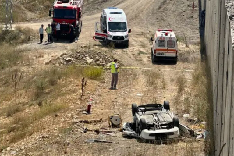 Kastamonu’da otomobil 15 metre yükseklikten düştü: Baba öldü, eşi ve 2 çocuğu ağır yaralandı