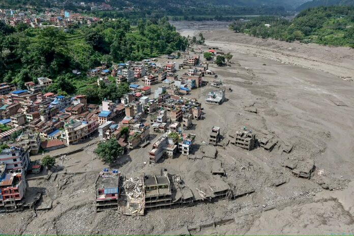 nepal tibet sel felaketi