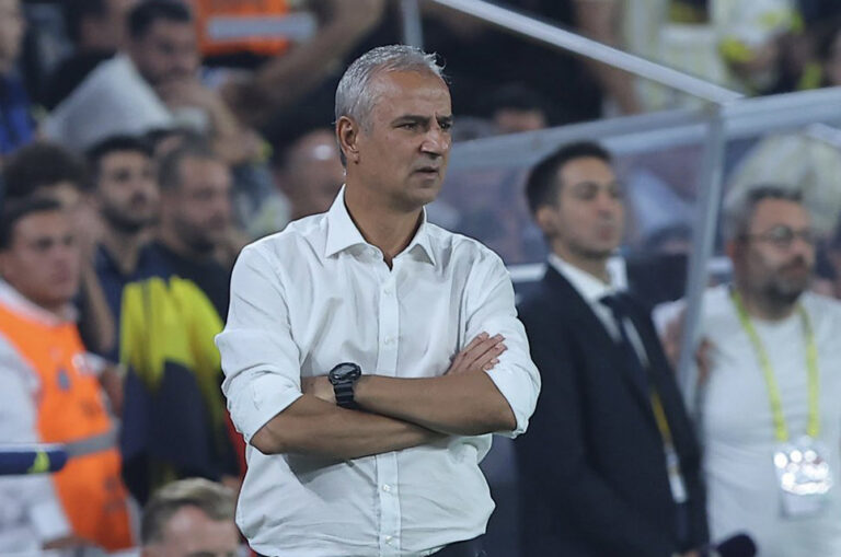 Fenerbahçe’de kriz sürüyor; İsmail Kartal antrenmana çıkmadı, telefonlarını kapattı