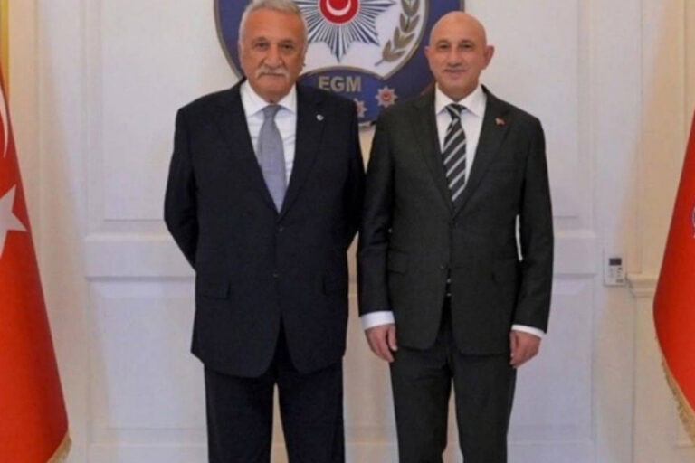 Mehmet Ağar Ankara İl Emniyet Müdürü’nü ziyaret etti