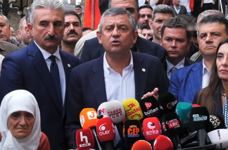 Özgür Özel’den Tera Fon için “948 kat kazanç” iddiası: “Kapalı dönemde kimler vardı, isimleri açıklayın”