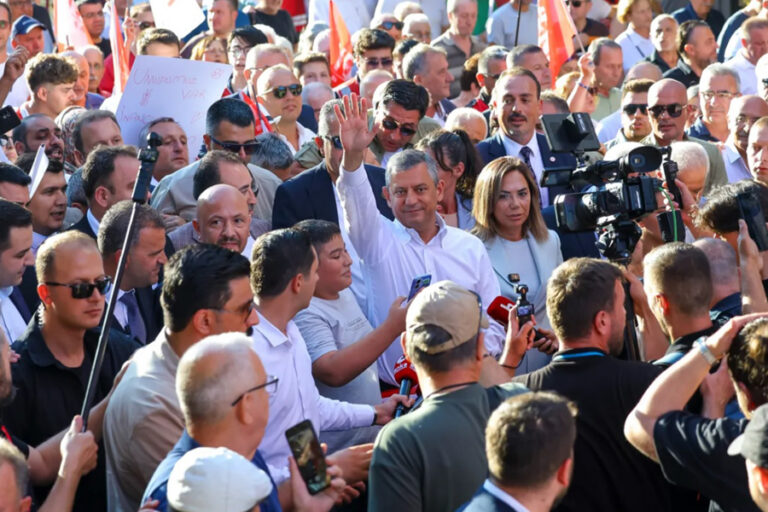 YENİ Parti’den 12 Eylül’de Üsküdar’da miting kararı